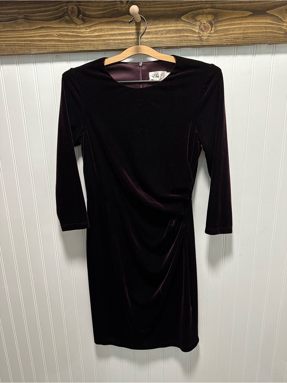 Eliza J Plum Velvet Long-Sleeve Sheath Dress Sz 2 Ruched waist purple